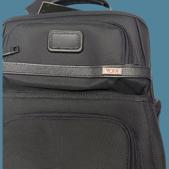 aa wearing german biker helmet Vintage Leather Motorcycle – Style (DOT) – American Legend Rider PH2-Pers - Combo Unit Model:APS60LF Denali Anaconda Backpacks Shop